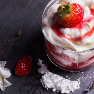 Ricotta mousse with strawberries
