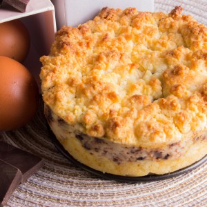 Ricotta and chocolate pie