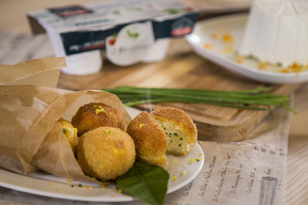 Meatballs with ricotta and citrus-scented shrimp